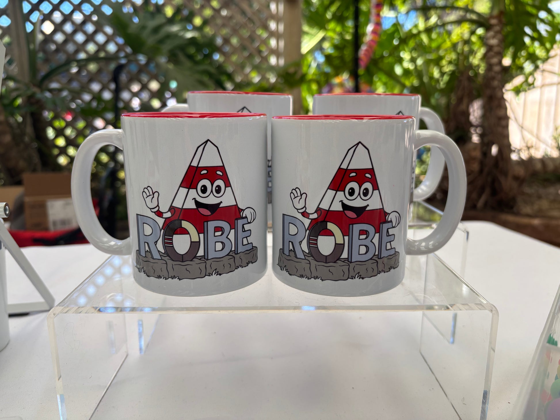 Obie the Obelisk mugs with the iconic ROBE South Australia sign. 